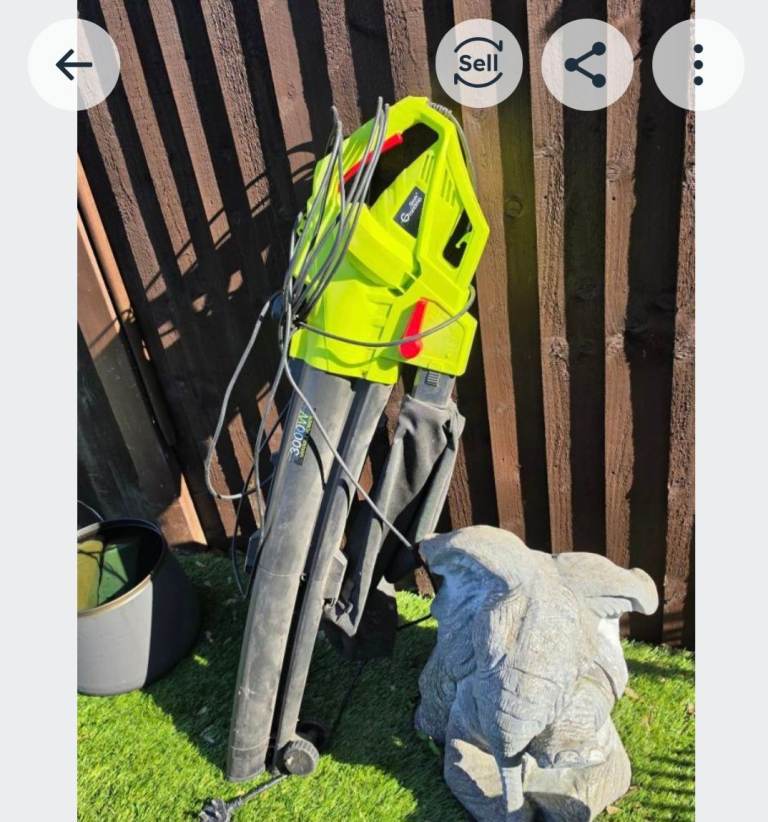 Shark leaf blower