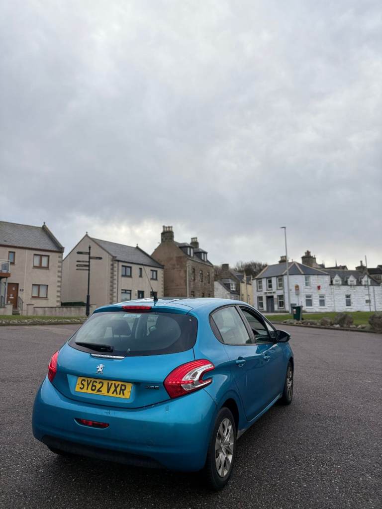 Peugeot, 208, Hatchback, 2012, Manual, 1199 (cc), 5 doors