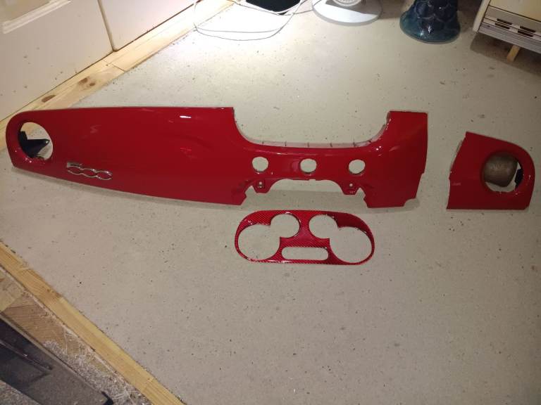 Fiat 500 ABARTH RED DASH with carbon fibre Digital heating controls.