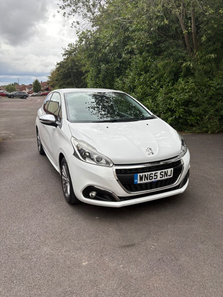 Peugeot, 208, Hatchback, 2015, Manual, 1199 (cc), 3 doors