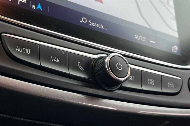 2019 Vauxhall Crossland X 1.2T ecoTec [110] Tech Line Nav 5dr [6 Spd] [S/S] HATCHBACK PETROL Manual