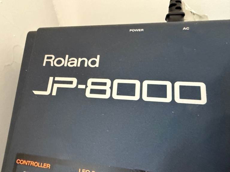 Roland JP-8000 Analogue Modelling Keyboard Synthesiser