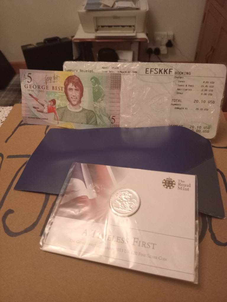 AN IRISH 5 POUND NOTE WITH PICTURE 