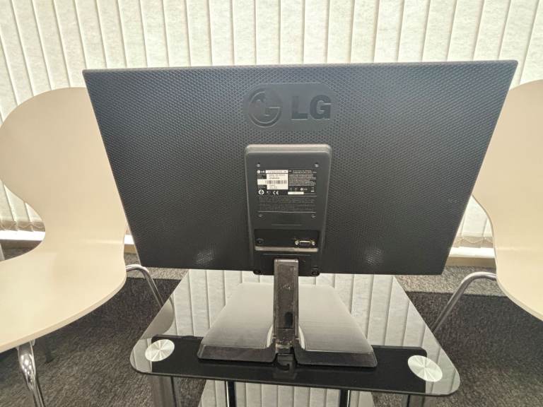 LG FLATRON W1943S Computer Monitor – Good Condition, £20.00 for Sale