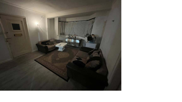 5 bedroom detached house to rent Barn Way, Wembley HA9