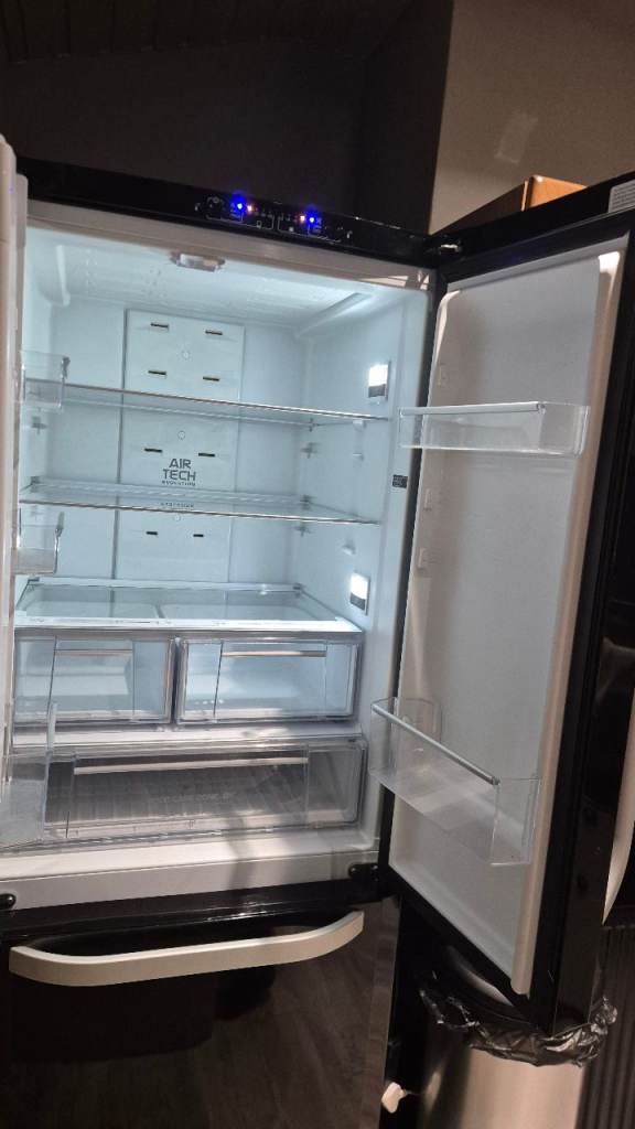 Hotpoint ffu3dk fridge freezer