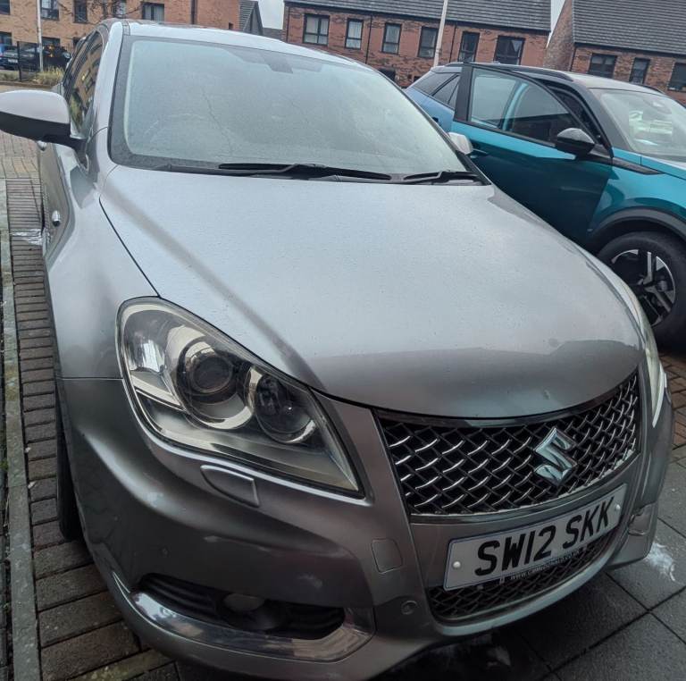 Suzuki, KIZASHI, Saloon, 2012, Semi-Auto, 2393 (cc), 4 doors