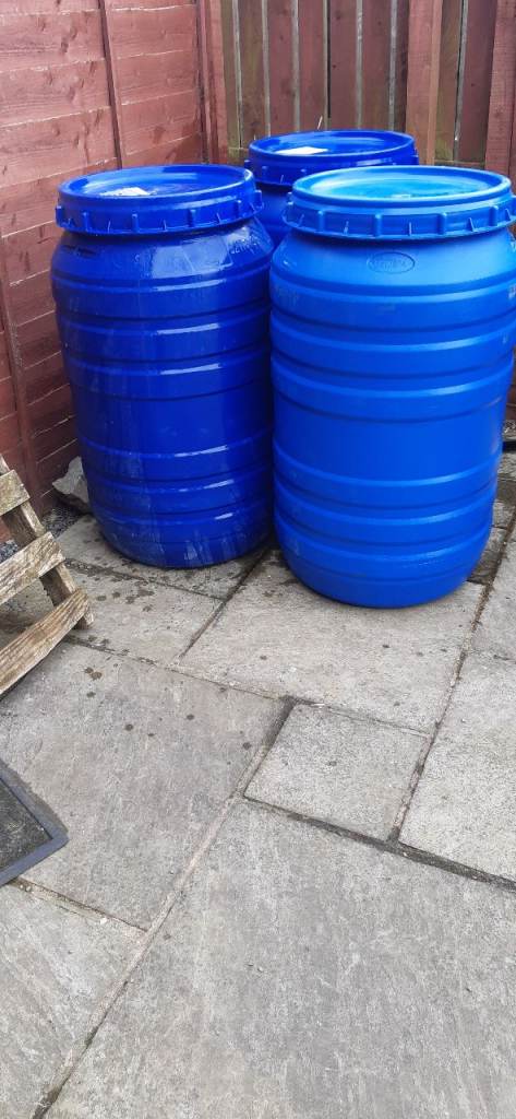 Plastic shipping barrels
