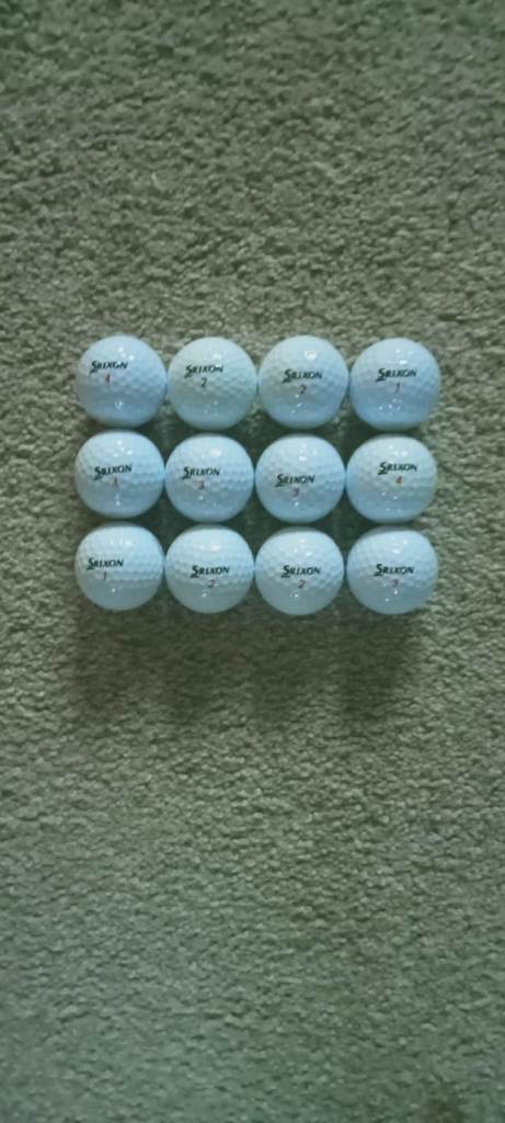 12 Srixon Distance Golf Balls, in Grade A/B lovely condition 