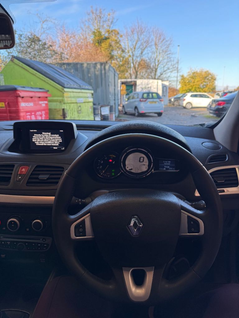 Renault, MEGANE, Hatchback, 2011, Manual, 1461 (cc), 5 doors