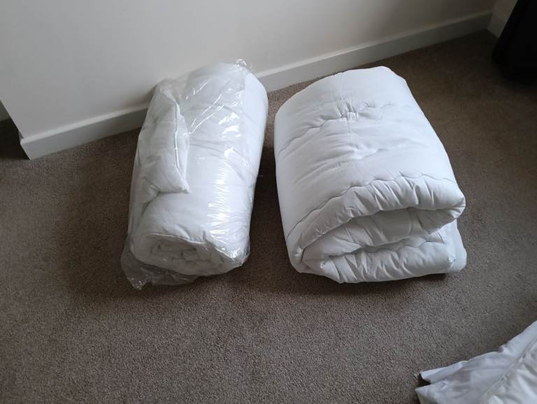 image for Brand-new.One Single Duvet,One Double Duvet,6 pillows 