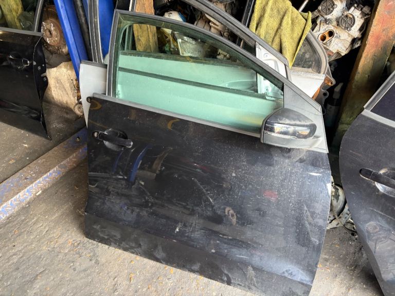 2010. To. 2015. VW. Polo. Door. Tailgate. Available 