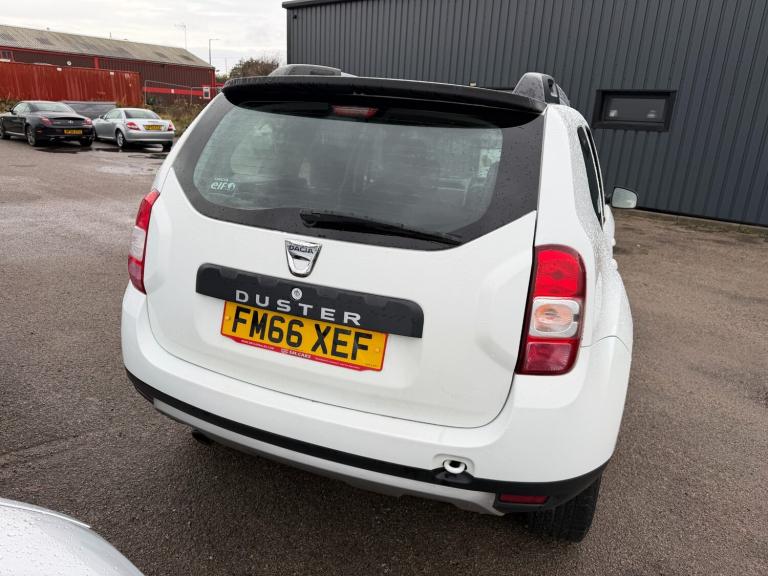 2017 Dacia Duster 1.2 TCe 125 Laureate 5dr HATCHBACK Petrol Manual