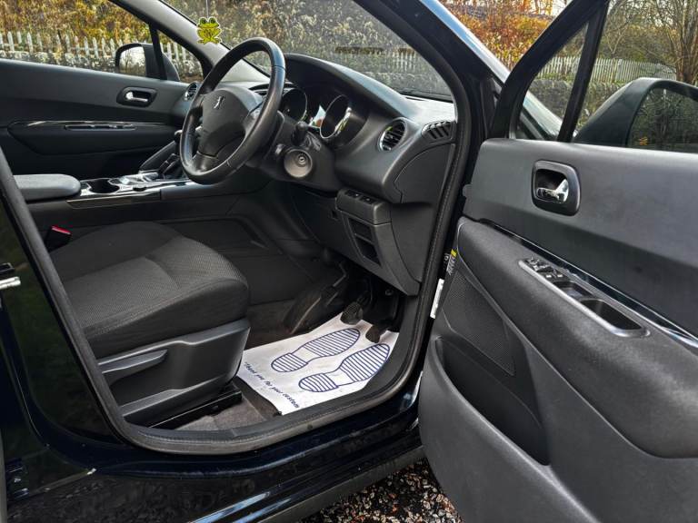 2012 PEUGEOT 3008 ACTIVE 1.6, PETROL, MOT SEPTEMBER