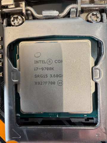 Tuf z390plus intel core i7-9700 3.6Ghz ssd512 intel | in London