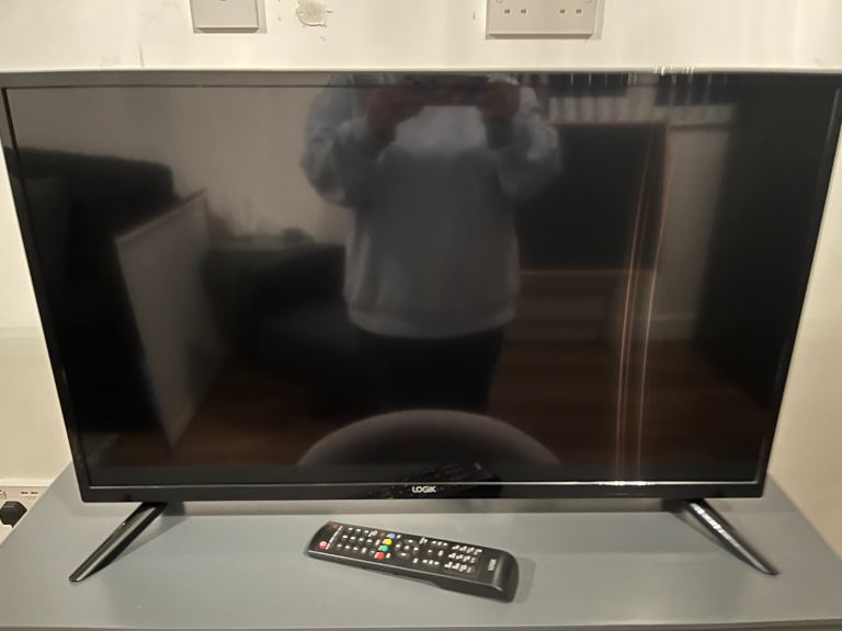 32” TV with DVD