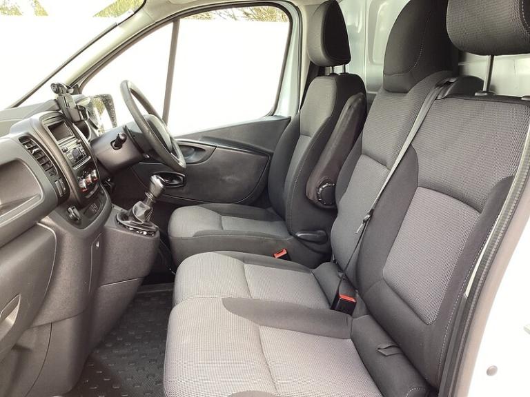 2021 Renault Trafic dCi ENERGY 30 Business+ LWB L/R Euro 6 LWB Panel Van Diesel Manual