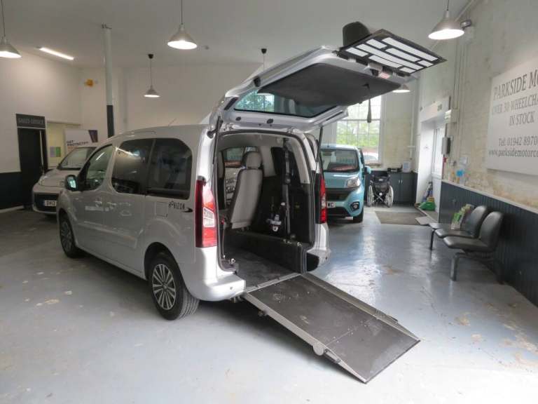 2012 Peugeot Partner WAV WHEELCHAIR CAR BERLINGO DISABILITY MOBILITY MPV Diesel Manual