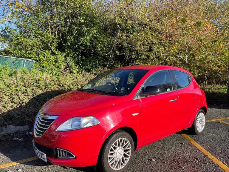 CHRYSLER YPSILON 1.2 SE 13 REG RED 5 DOOR SERVICE HISTORY MOT MARCH 22ND 2026 TAX £35