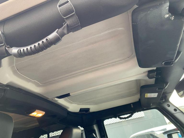 2017 Jeep Wrangler Wrangler 4-door Rubicon 3.6 V6 Auto CONVERTIBLE Petrol Automatic