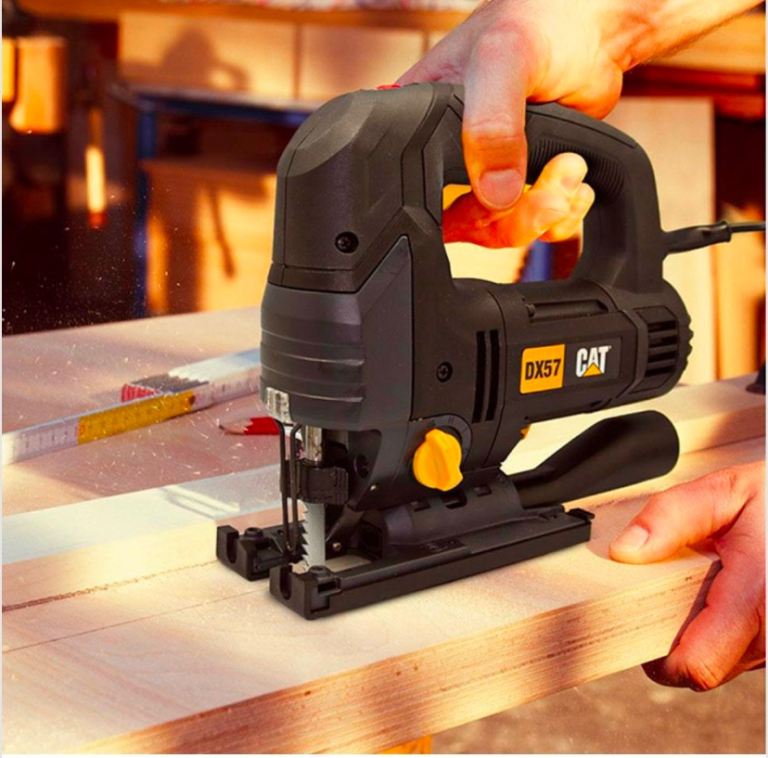 New Sealed Boxed CAT DX57 Jigsaw 240v