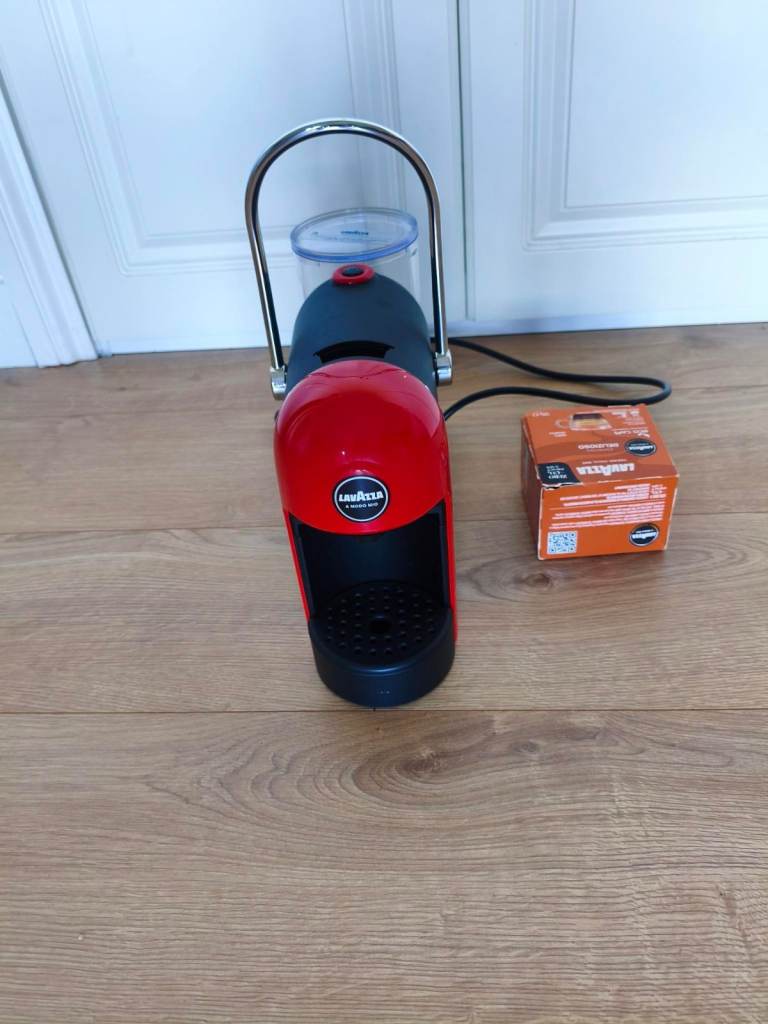 Lavazza Amodo Mio Pod Coffee Machine - Red & Black, Like New