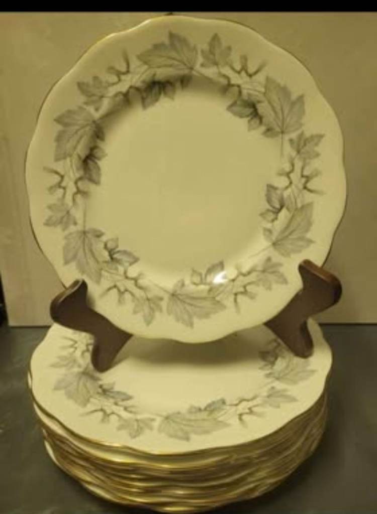 Royal Albert - SILVER MAPLE  Bone China - Dinner Plate :26 cm : Ex Cond £4.00 EACH up to 3 available