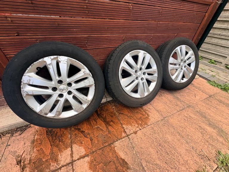 Peugeot Tires with Rims 
