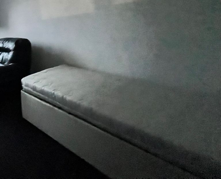 Single Mechanical Bed