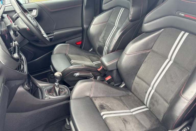 2023 Ford Puma 1.5 EcoBoost ST 5dr Manual Hatchback Petrol Manual