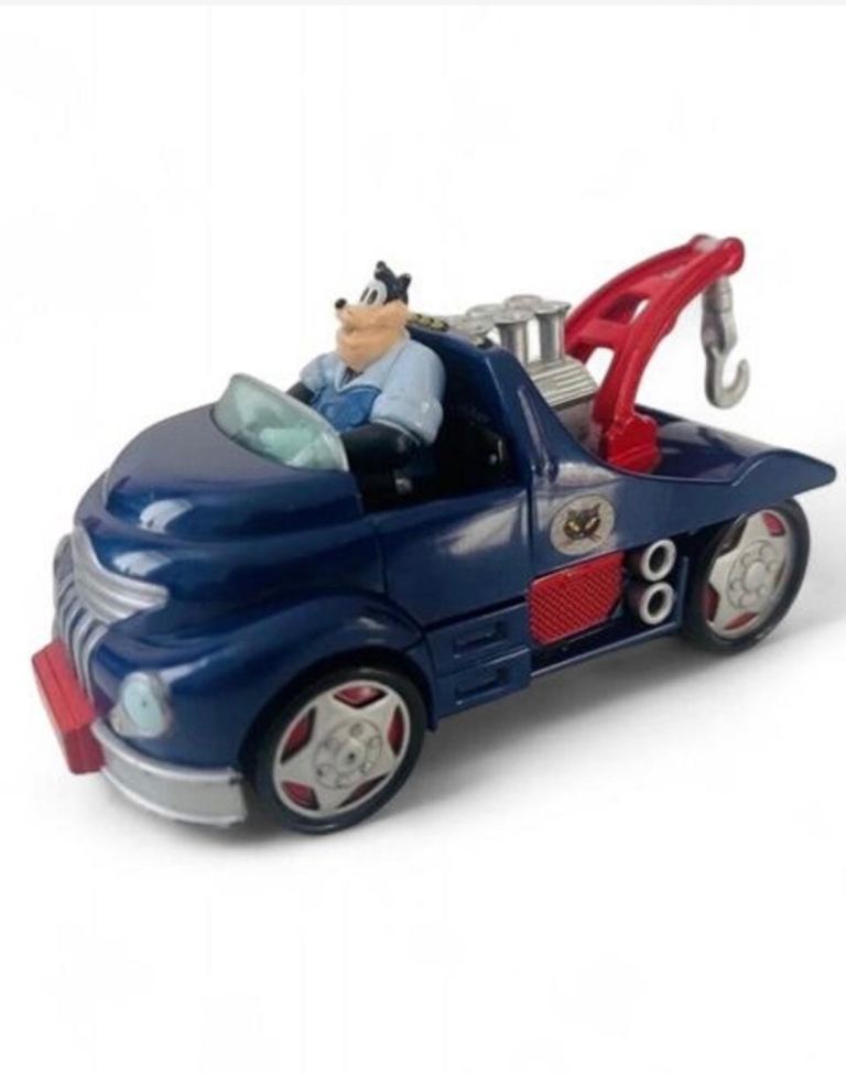 Collectors Disney Store Pull Back Racer Tow Truck Car for kids -Model No: FAC-01