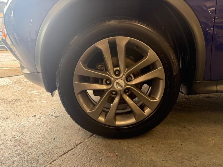 2017 Nissan Juke 1.6 N-Connecta XTRON Euro 6 5dr HATCHBACK Petrol Automatic