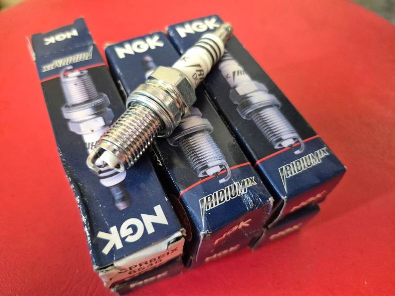 BMW M3 iridium spark plugs