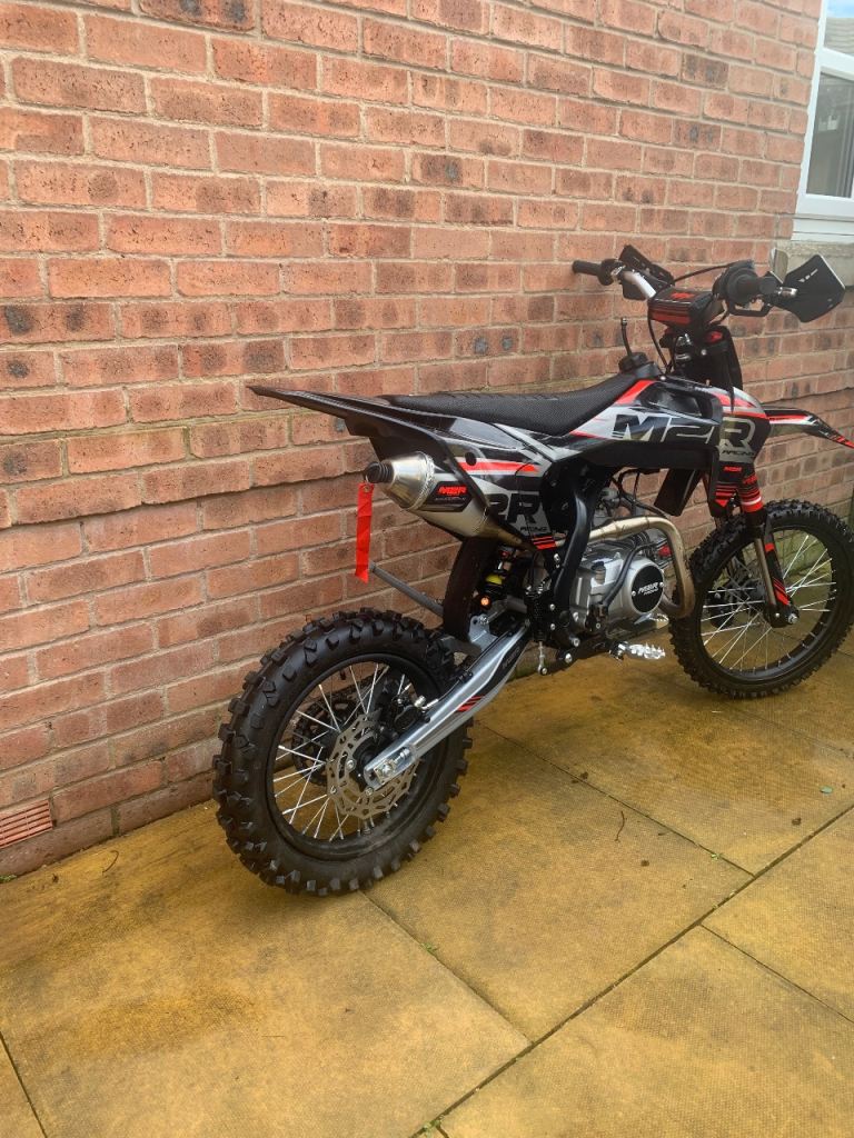 M2r rs-r125 pit bike 