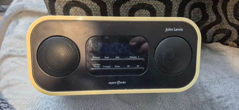 Dab radio with old iPhone dock