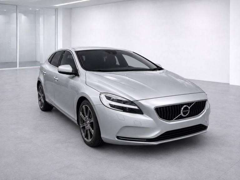 2018 Volvo V40 2.0 T3 Inscription Hatchback 5dr Petrol Manual Euro 6 (s/s) (152 ps) Hatchback Pet...