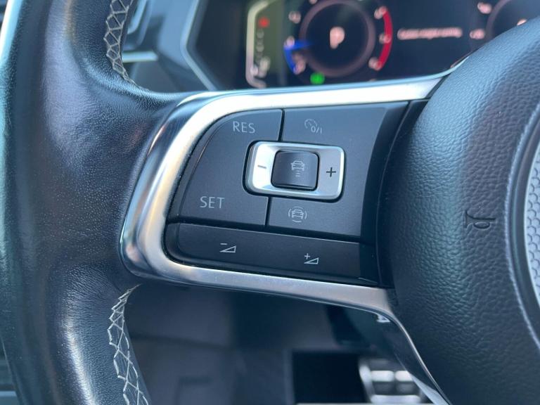 2020 Volkswagen Tiguan 1.5 TSI EVO R-Line Tech DSG Euro 6 (s/s) 5dr ESTATE Petrol Automatic