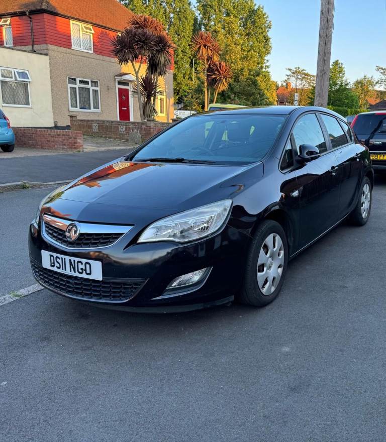 Vauxhall Astra, Hatchback, 2011, Manual, 1398 (cc), 5 doors
