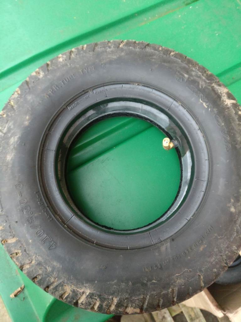 4 Scooter tyres 