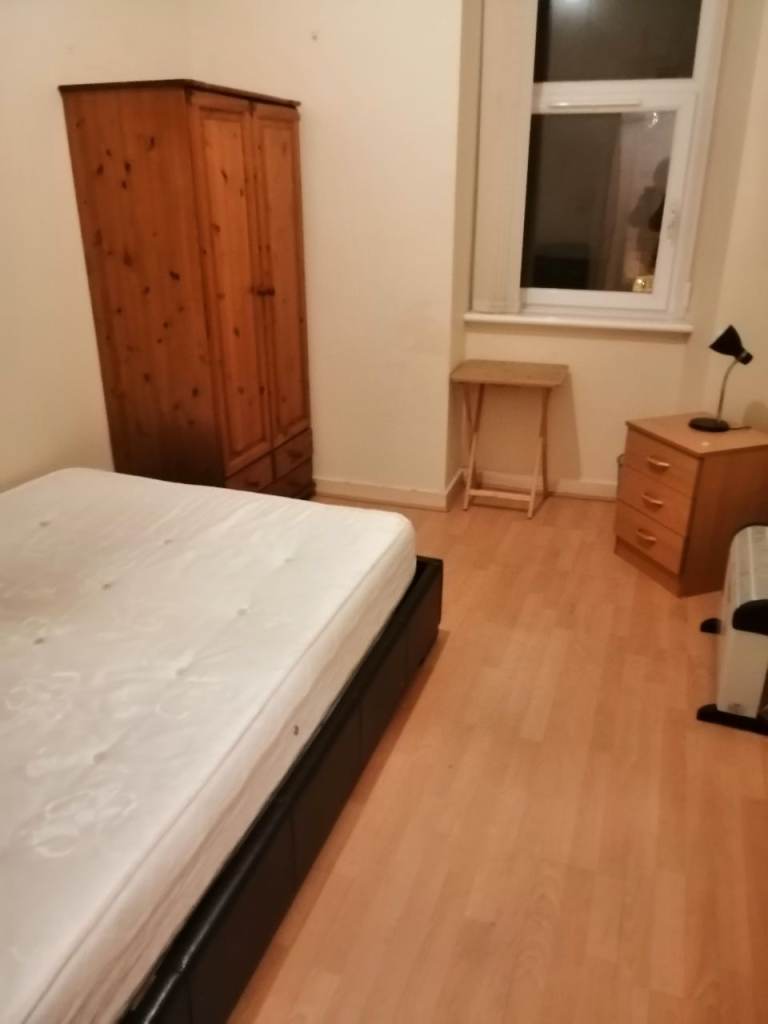 2 Bedroom flat to let in the West end