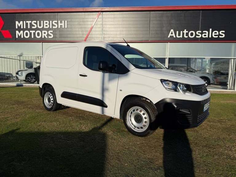 2023 Peugeot Partner 1.5 BlueHDi 1000 Professional Premium + Standard Panel Van 5dr Diesel Manua ...
