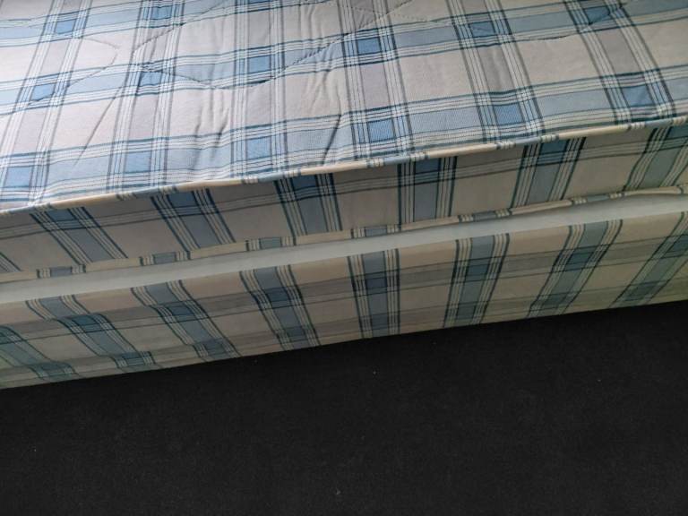 Small Single Divan Bed FREE