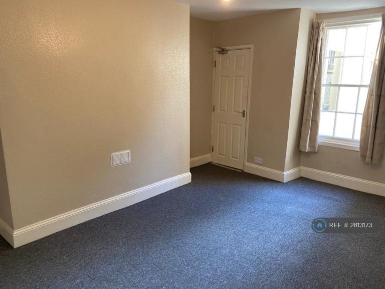 1 bedroom flat in Kingsdown Parade, Bristol, BS6 (1 bed) (#2813173)