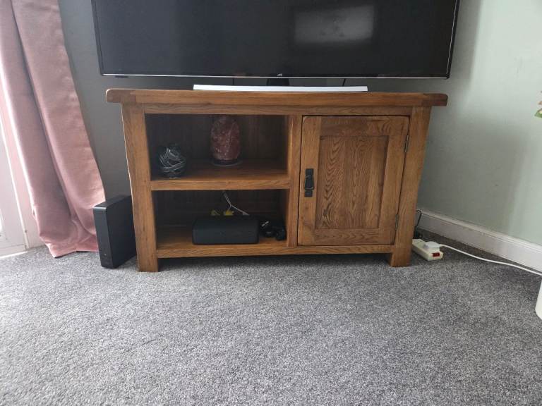 Oak furnitureland tv unit
