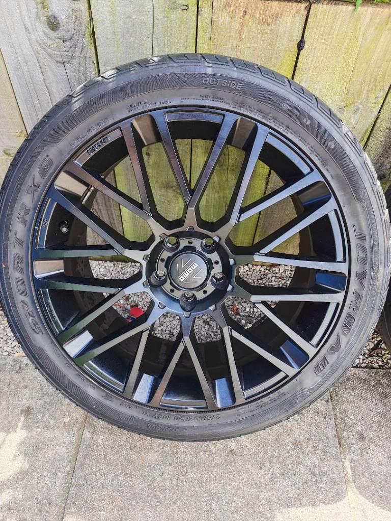 Momo Revenge 20" Alloy wheels 