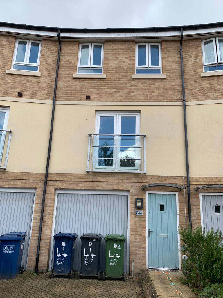 Modern 4 Bedroom House | Renovated | Fitted Kitchen | Parking | Whitley Road, Cambridgeshire - CB23