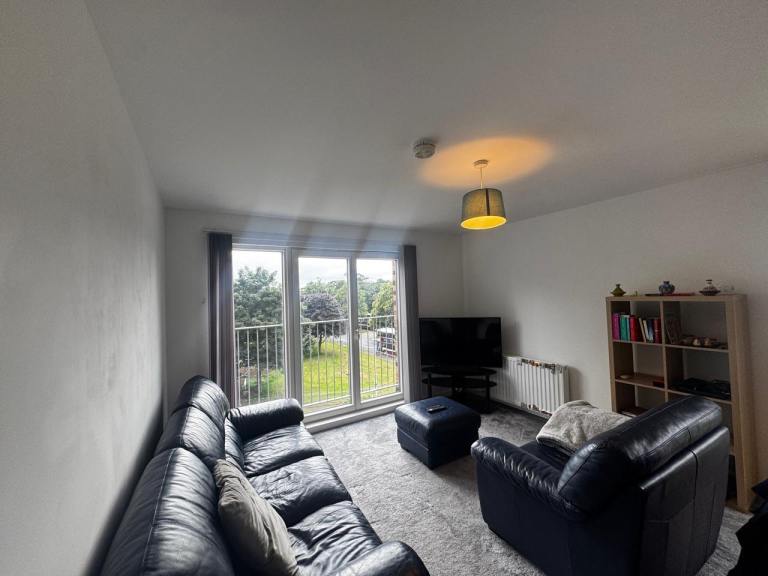 Double room flat available from October 30