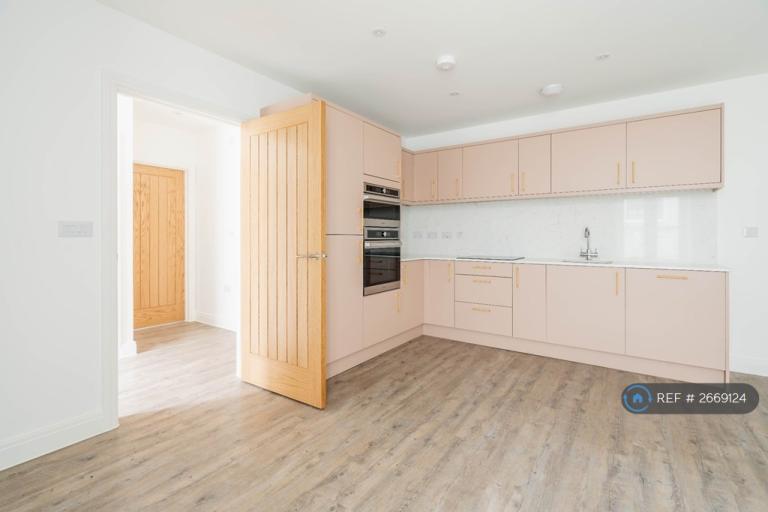 1 bedroom flat in The Gallery's At Rockspray Bude, Bude, EX23 (1 bed) (#2669124)