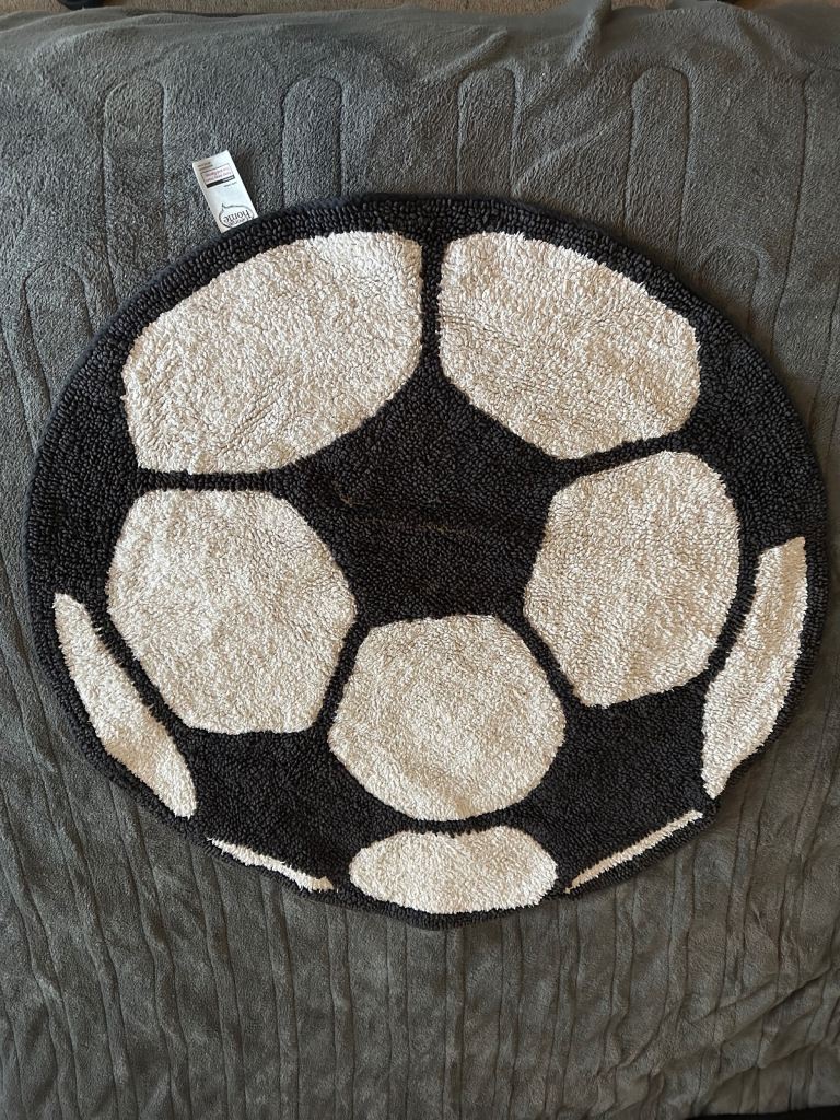 Circular football rug