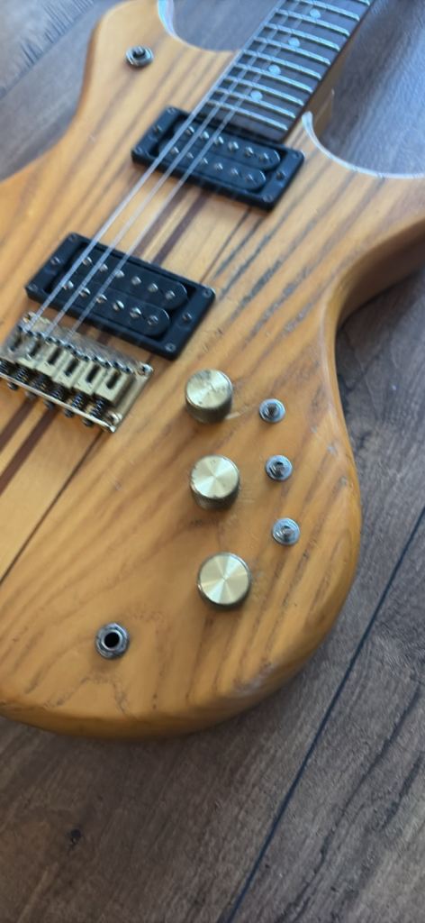 Westone Thunder 1A Guitar 
